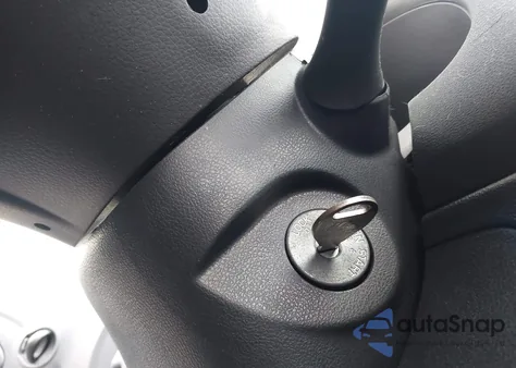 2018 Nissan Versa 1.6 S+ z USA, uszkodzony, nr VIN 3N1CN7AP1JL805077